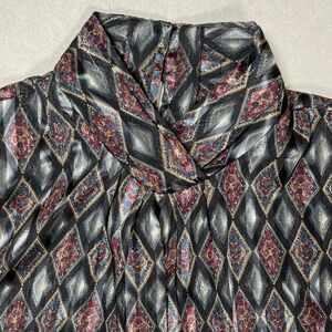 Yves St. Clair Women's Mock Neck Blouse Sz 10 Geometric Print Button‎ Detail